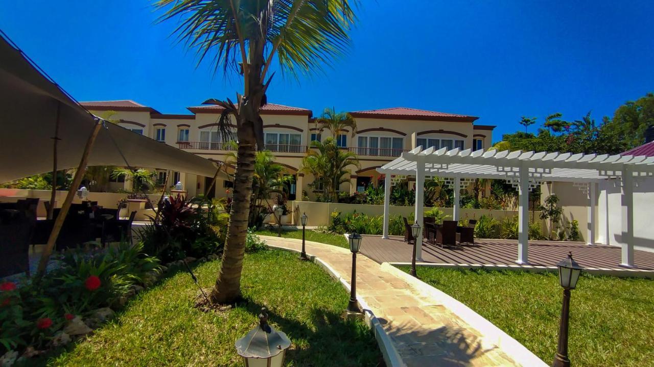 Отель Golden Palm Boutique Занзибар Экстерьер фото